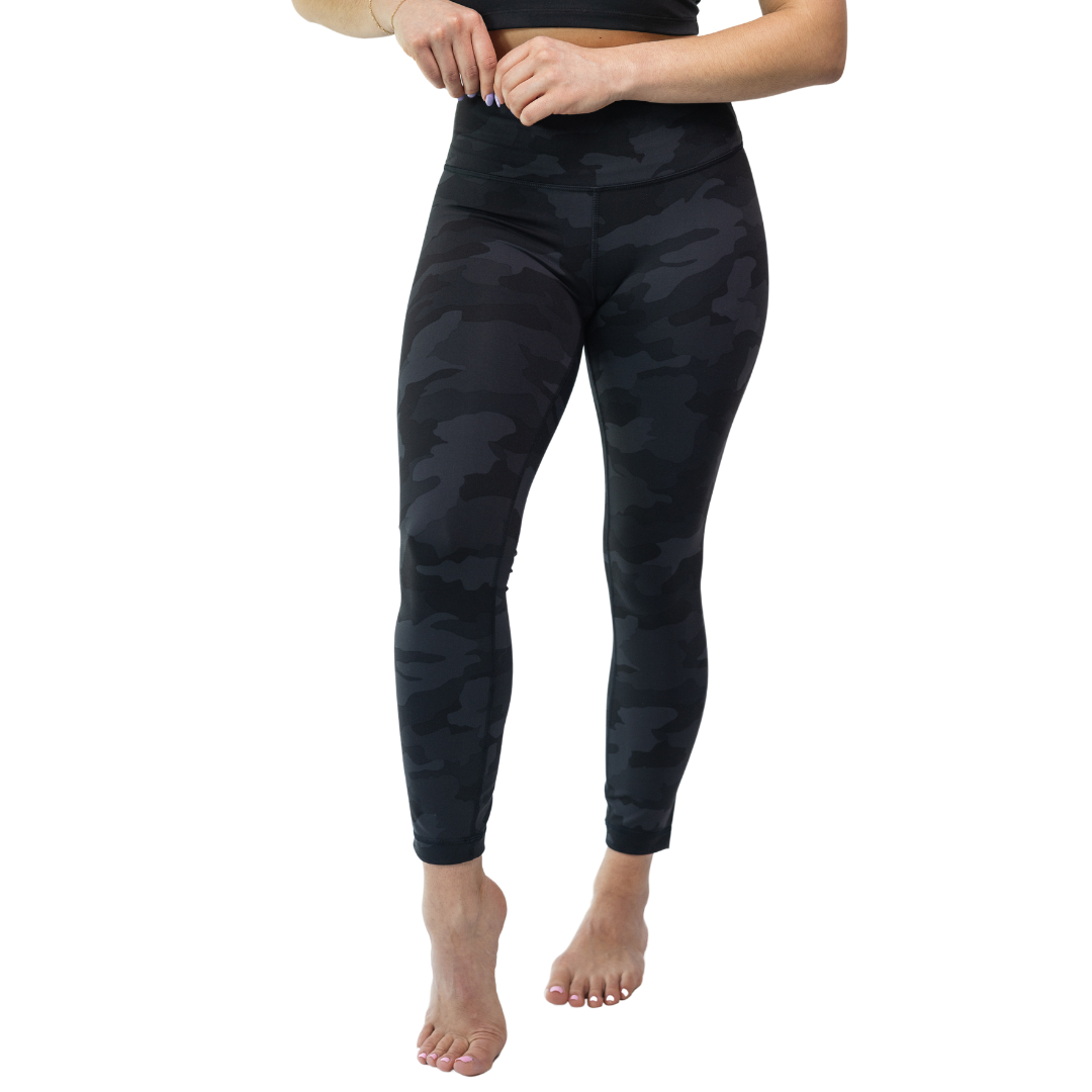 Studio Three x lululemon Wunder Train High-Rise Crop 23"